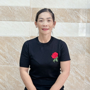 eM TÌM VIỆC CHO CHỊ Hiếu