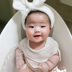 EM ĐANG CẦN TÌM CHỊ VỀ HỖ TRỢ CHĂM SÓC BÉ 6 THÁNG LƯƠNG 11TR TẠI QUẬN 6