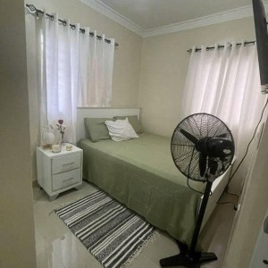 Nhà em có cô chú lớn tuổi, nhà 3 người lớn - ở quận 1 lương 9tr bao ăn ở