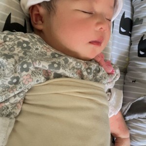 Nhà 2 tầng ở đường Nguyễn Thị Minh Khai, Quận 3 cần cô chăm bé sơ sinh mới 1 tháng tuổi