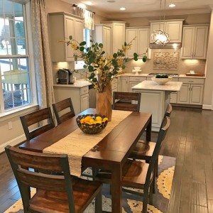 Cần cô làm gvn đi về ở Vinhomes Bình Thạnh - chung cư, nhà 2 bố con