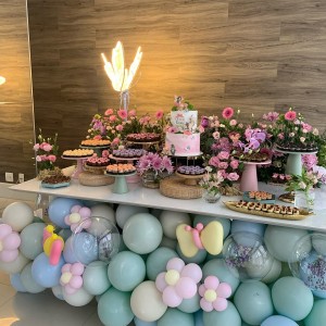 Nhà phố đường Đinh Tiên Hoàng Quận 1 cần tìm người về ở với bà