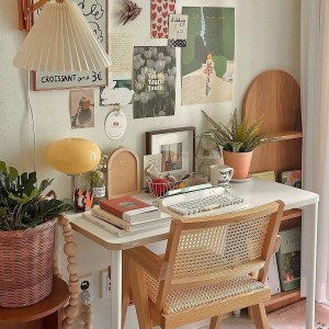 Cần cô gvn về ở với 2 ông bà ngay quận 1. Lương 10tr bao ăn ở