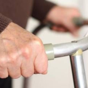 Cần chị Chăm bà , nhà ở đặng hữu phổ quận 2 , Lương 11 triệu ( bao ăn ở )