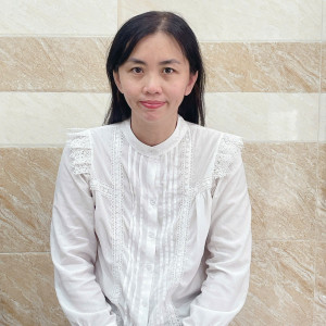 Chị Quỳnh Anh 40 tuổi chuyên nhận giúp việc nhà, chăm bé ăn ở lại.