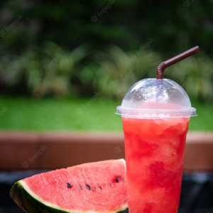 Cần 1 bạn tầm 35t đổ lại bán nước ép và đồ ăn healthy mang đi