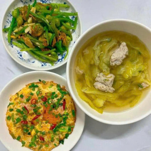 NHÀ LÀM BÁC SĨ  ĐANG CẦN CÔ GIÚP VIỆC LÀM ĂN Ở LẠI VỚI GIA ĐÌNH LƯƠNG 12TR TẠI QUẬN 5