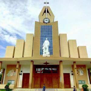 NHÀ EM GẦN NHÀ THỜ TÂN PHÚ TÌM CHỊ VỀ GIÚP VIỆC NHÀ LƯƠNG 10TR