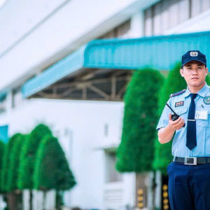 cần 1 bảo vệ quán ở q5