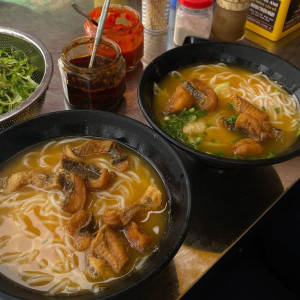 Tuyển Chị Chăm Bé Gấp Quận 6, gần chợ lớn  - Lương  11 triệu ( bao ăn ở )