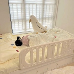 Cần chị giúp việc nhà – Phụ chăm bé Q2 - thử việc 8tr bao ăn, tháng được nghỉ 2 ngày.