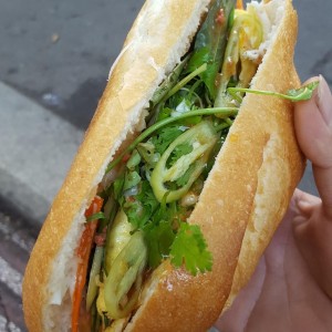 CẦN CHỊ PHỤ BÁN BÁNH MÌ 📍 Đường Trần Quốc Thảo – Quận 3