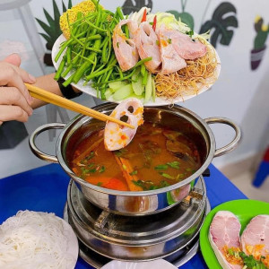 CẦN CHỊ PHỤ QUÁN LẨU CÁ 69K LÀM Ở LẠI LƯƠNG 9 TRIỆU ( BAO ĂN Ở)