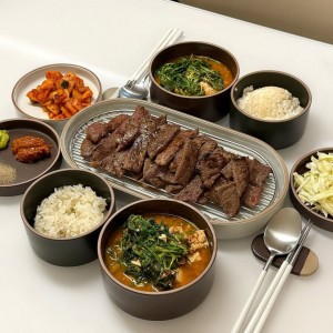 Cần 1 lễ tân spa làm ở lại lương 8tr bao ăn ở + tips tự giữ