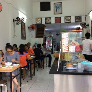 QUÁN BÚN BÒ Ở QUẬN 6 CẦN CHỊ VỀ PHỤ QUÁN LƯƠNG 8TR BAO ĂN Ở