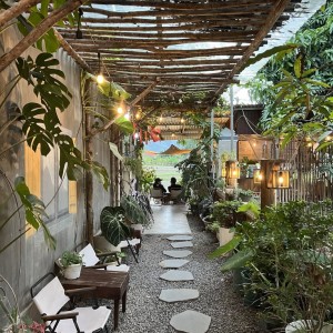 ☕ Tuyển phụ quán cà phê sân vườn ở lại tại Quận 7