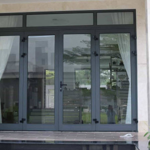 EM CẦN CÔ GIÚP VIỆC NHÀ GẤP