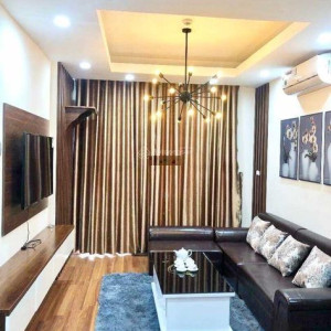 CẦN CÔ CHĂM BÉ 22 THÁNG BAO ĂN Ở LẠI NHÀ CHUNG CỨ QUẬN 1