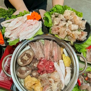 CẦN TUYỂN 1 BẠN PHỤ QUÁN  Lẩu Bò , ở quận Thủ đức.