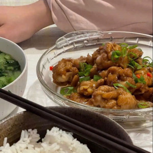 NHÀ EM Ở QUẬN TÂN BÌNH CẦN TUYỂN CHỊ VỀ GIÚP VIỆC NHÀ LƯƠNG 11TR