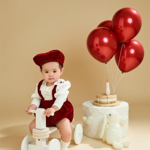 Nhà mình ở Quận 1, chung cư thoáng mát, cần tìm một cô chăm bé 1 tuổi