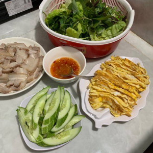 Nhà cấp 4 ở Tân Ba , Bình Dương có 2 ông bà còn khoẻ mạnh, đi đứng lại được