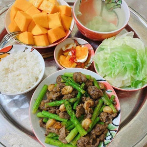 Em cần 1 cô làm thời vụ Tết chăm bà - phụ thêm chút việc nhà cơ bản ở Quang Trung - Gò Vấp