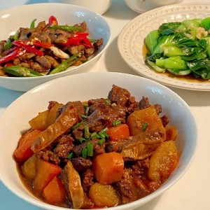 Nhà 1 trệt 2 lầu cần cô giúp việc nấu ăn ngon ở quận 4 - lương 10tr