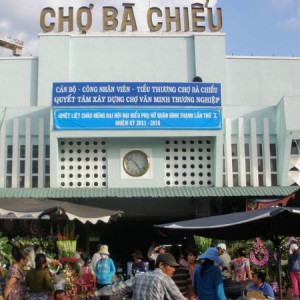 Cần cô chăm bé 3 tháng có kinh nghiệm, về làm nhà quận Bình thạnh gần chợ bà chiểu.