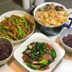 Cần cô chăm bé và gvn chung cư ở Quận 2