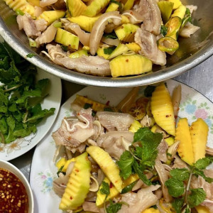 Bà đi lại yếu ở Gò Vấp cần chị về chăm lương 11 triệu ( bao ăn ở).