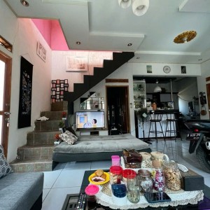 Nhà 1 trệt 3 lầu ở đường Nguyễn Văn Tăng, Quận 9 cần cô giúp việc lương 11tr - làm tốt tăng 12tr