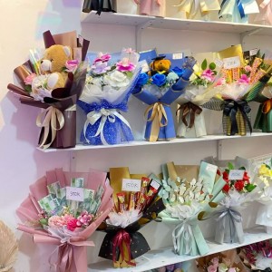 Cần người phụ đóng ( hoa ), ở Tân Bình