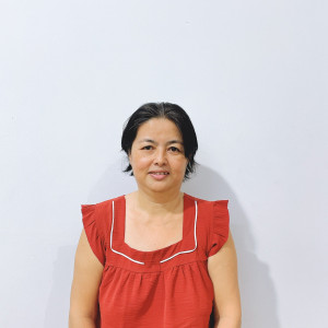 Cô Trần Thị Kim Phượng, Sinh Năm 1970, Quê Quán Kon Tum