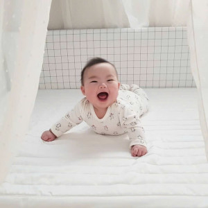 EM ĐANG CẦN TÌM CHỊ BẢO MẪU CHO BÉ 4 THÁNG TẠI ĐƯỜNG QUẢNG HIỀN- TÂN BÌNH LƯƠNG 12TR