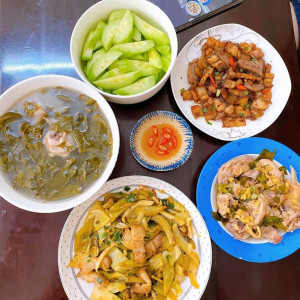 Cần tuyển gấp chị  Chăm bà quận Gò Vấp - Lương 13 triệu ( bao ăn ở )