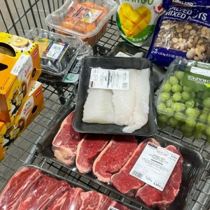 Tìm người chăm bà cụ nằm 1 chỗ tại đường Cách Mạng Tháng Tám, Quận 3