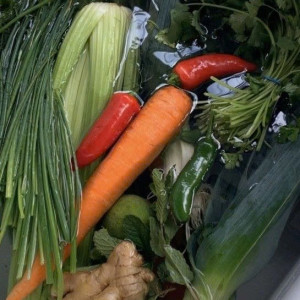 Cần 1 nam đóng gói hàng online làm đi về ở Cần Giuộc , Long An