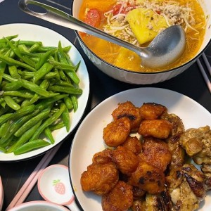 Nhà 1 trệt 3 lầu có thang máy ở đường Hoàng Hoa Thám, Tân Bình cần cô giúp việc
