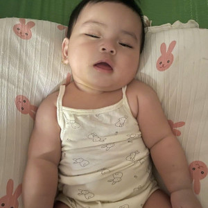 BÉ NHÀ EM ĐƯỢC 7 THÁNG CẦN TÌM CHỊ VỀ CHĂM LƯƠNG 13TR TẠI CHUNG CƯ CARILLON 7- TÂN PHÚ