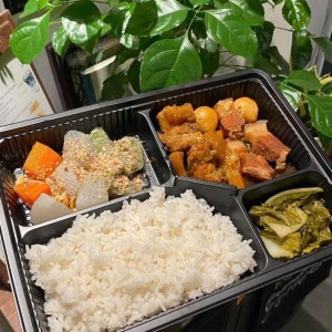 Cần chị phụ quán cơm ở Sư Vạn Hạnh, Q10 - Lương khởi điểm 8tr, sau 2 tháng lên 10tr