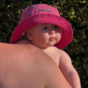 Bé nhà em được 6 tháng- cần chị chăm bé ở Chung cư Đại Thành- Tân Phú- Bao ăn ở