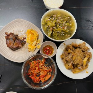 Cần chị giúp việc nhà tại Quận 10, lương 11 triệu ( bao ăn ở )