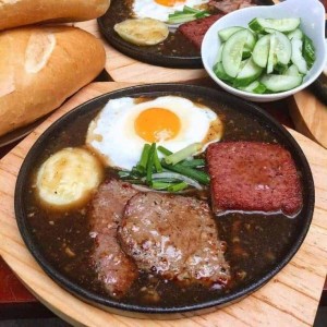 Tuyển Nữ làm quán bò né ở quận 3 ( ăn ở lại )