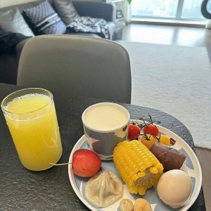 Gấp : cần nam phục vụ quán bún cá ở Vinhome quận 9