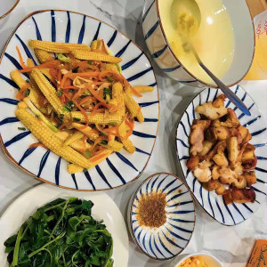 Nhà ở quận 10 đang cần chị giúp việc , Lương 8 triệu( bao ăn ở )