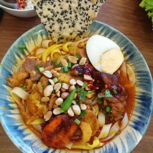 Cần chị phụ quán mì quảng ở quận 12