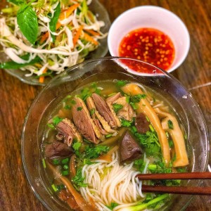 Tìm cô chăm bà , ở quận 8 , Lương 11 triệu ( bao ăn ở )