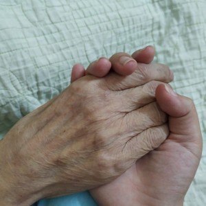 Cần Cô Chăm Ông Ở Lại Quận 5.