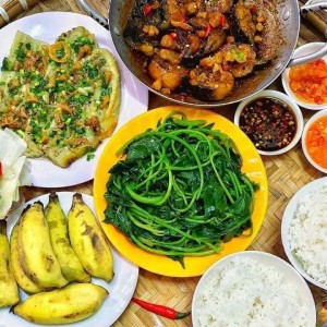 Tuyển Gấp Cô Chăm Sóc Bà Quận Bình Thạnh - Lương 13 triệu ( bao ăn ở )